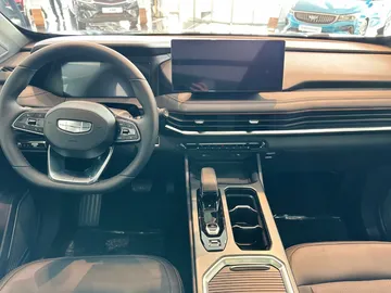 Купить Geely Okavango, I Рестайлинг Синий 2.0 AMT (200 л.с.) от 2800000 ₽. в Оренбурге